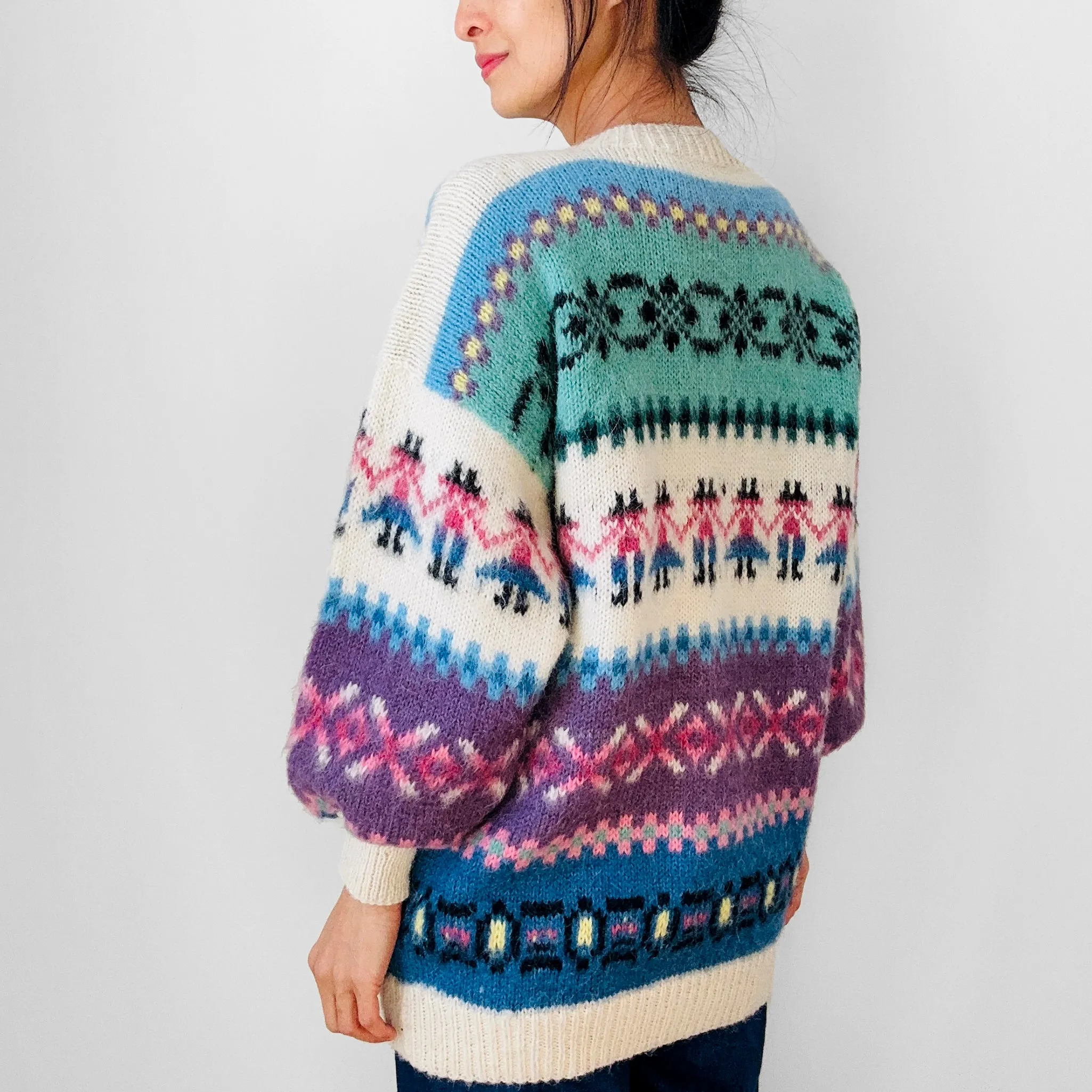 1970s Relaxed Fit Folk Patterned Peruvian Baby Alpaca Wool Knit Cardigan Sweater