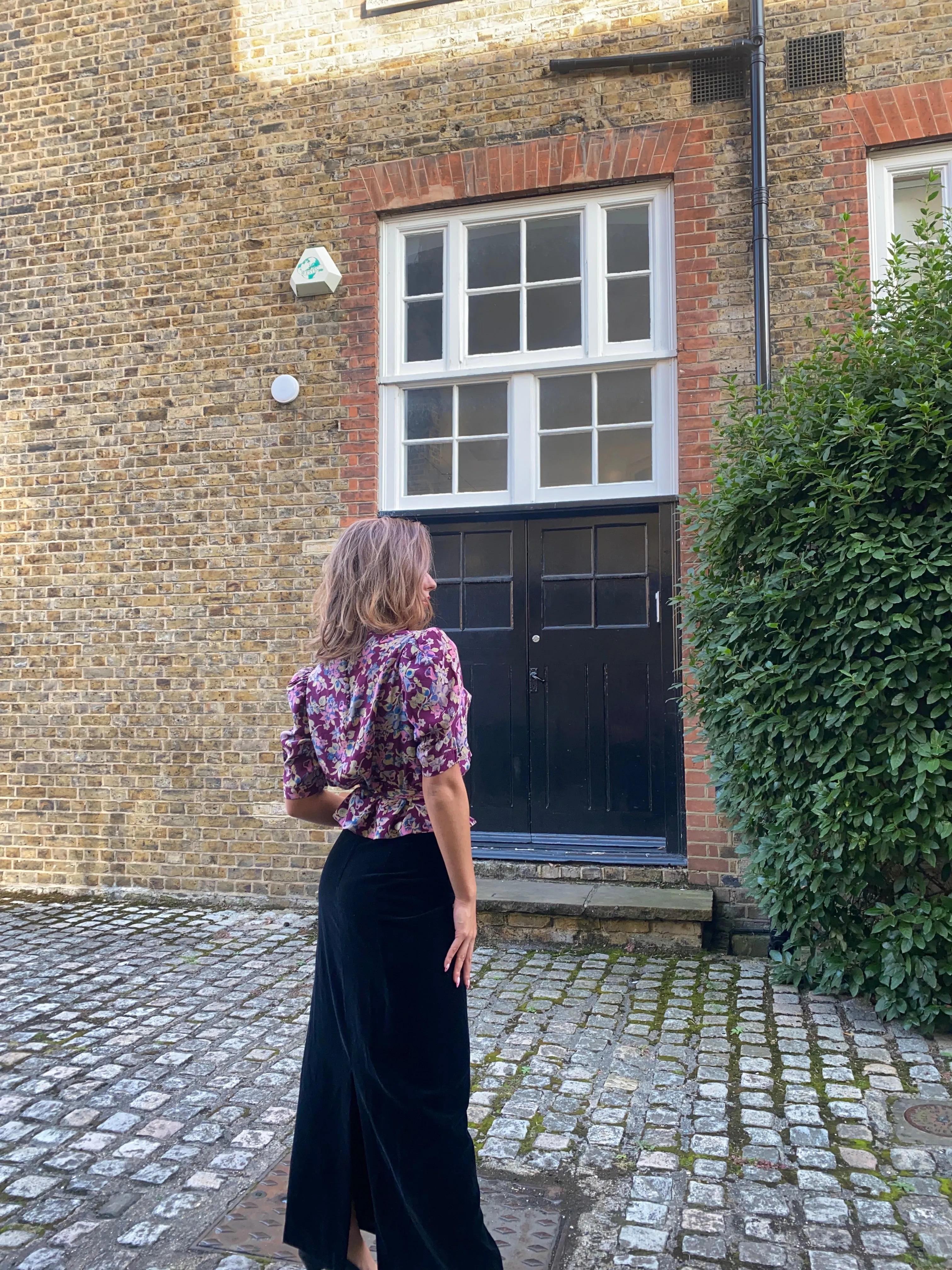 ARCHIVE - 1940s Purple Floral Silk Blouse
