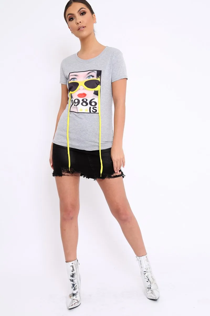Grey Hanging Glasses 1986's T-shirt - Natally