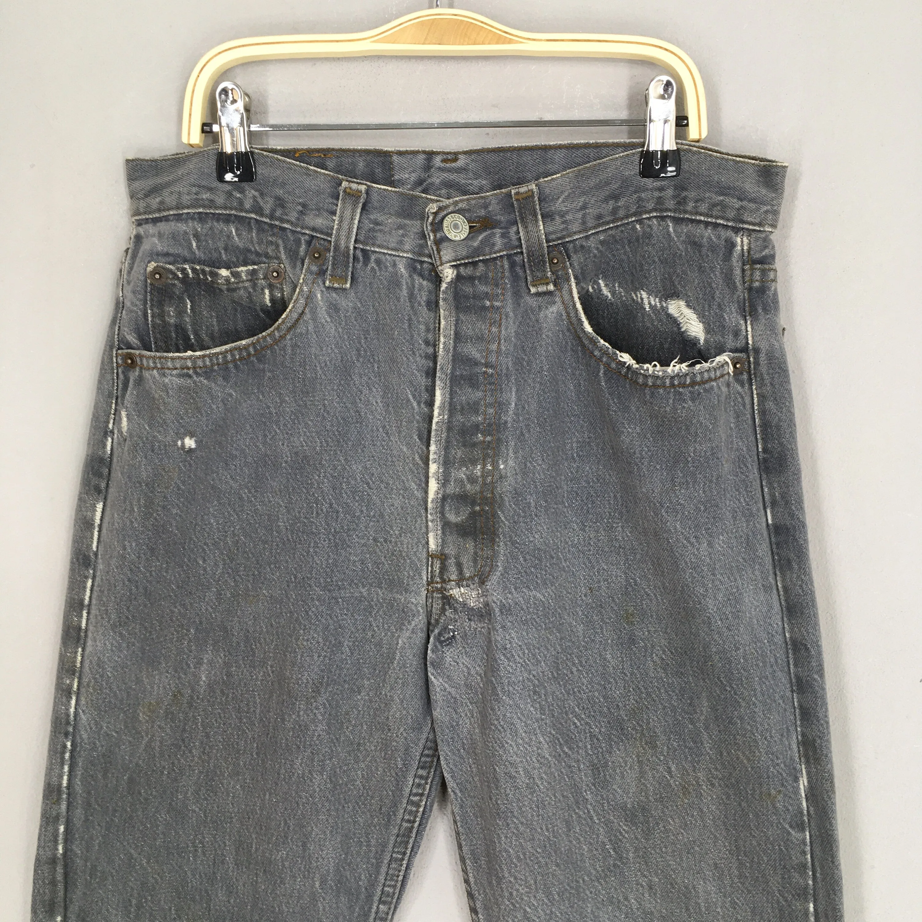 Levi's 501 Ash Gray Distressed Jeans Size 29x29.5