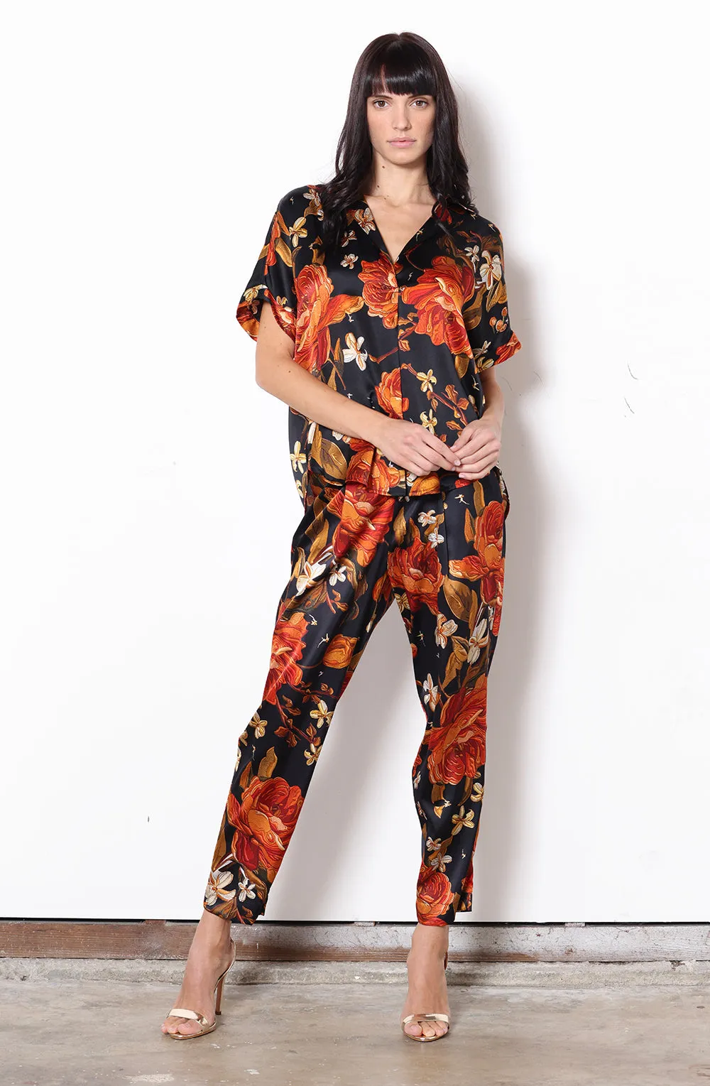 Short Sleeve Blouse   Embroidered Rose